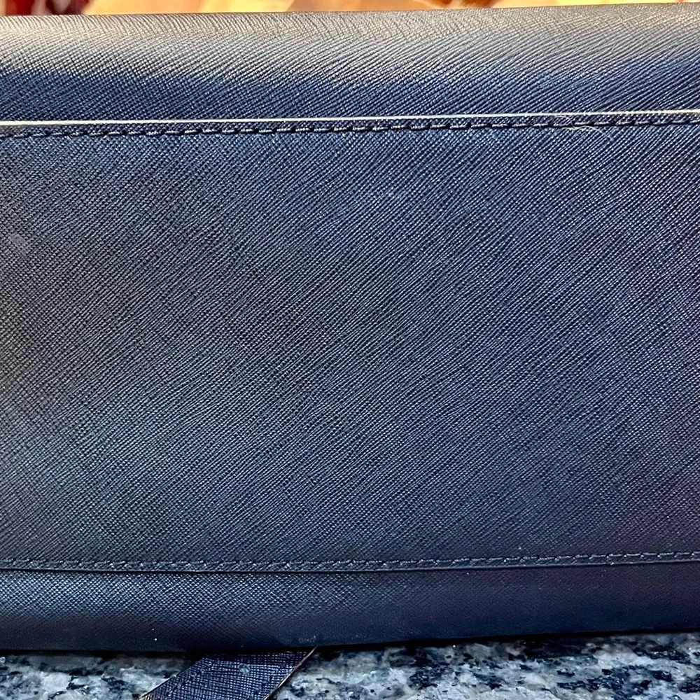 Kate Spade Black Shoulder Bag with Structured Design - Picture 9 of 13